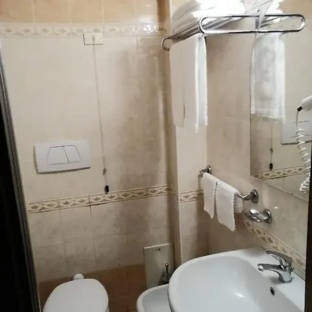 Hotell De Rossi Bari