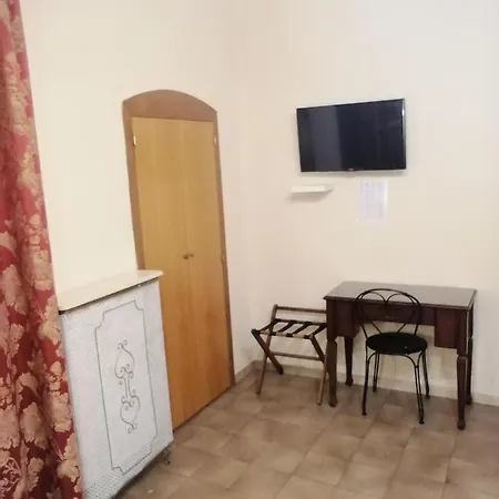 De Rossi מלון 2*