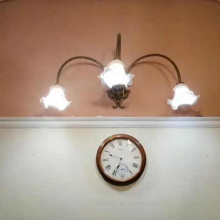 מלון De Rossi בארי